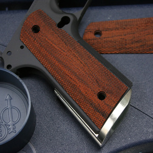 Colt 1911 Full Checker Wood Grip